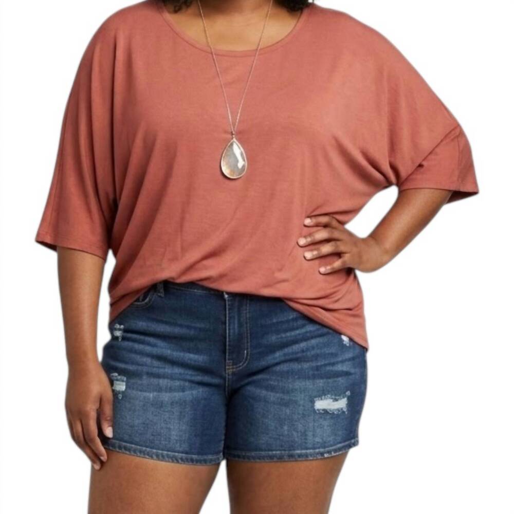 NEW CURVE MARKET far from home top in rust plus